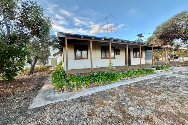 24 Lathom Street — photo from Elders Real Estate Katanning