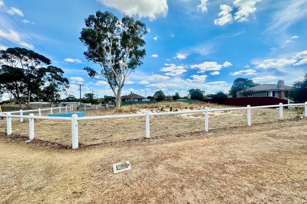 25 Round Drive, Katanning, WA, 6317 - Image 4