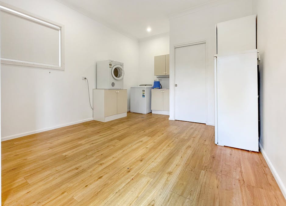 38 Grenfell Street, Parkes, NSW, 2870 - Image 8