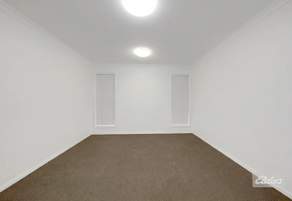 8 Namadgi Terrace, New Auckland, QLD, 4680 - Image 2