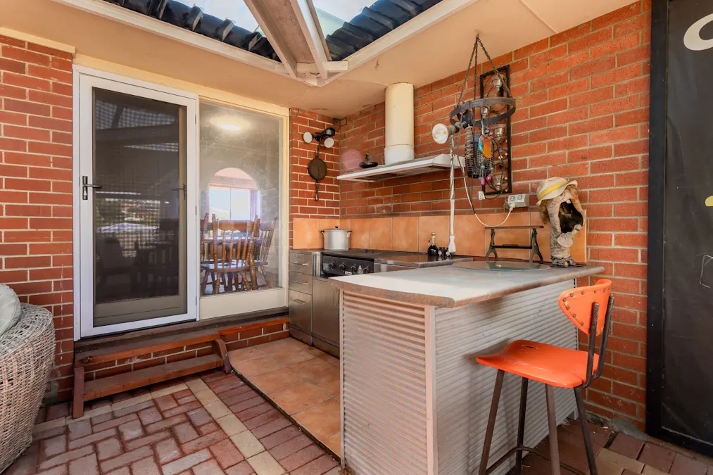 10 Wickham Way, Australind, WA, 6233 - Image 17