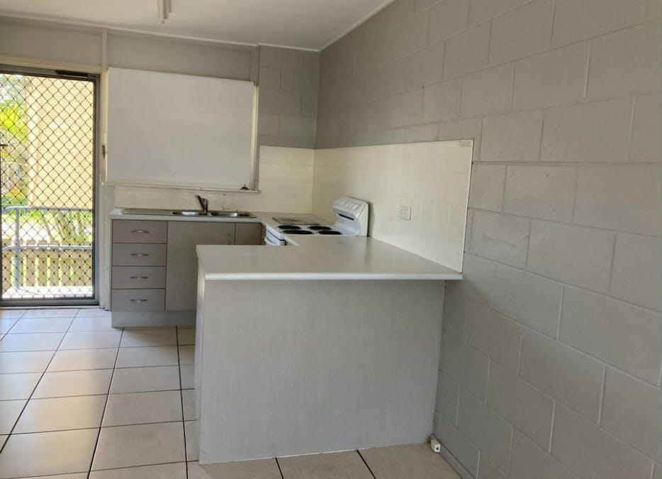 3/167 Toolooa Street, South Gladstone, QLD, 4680 - Image 3