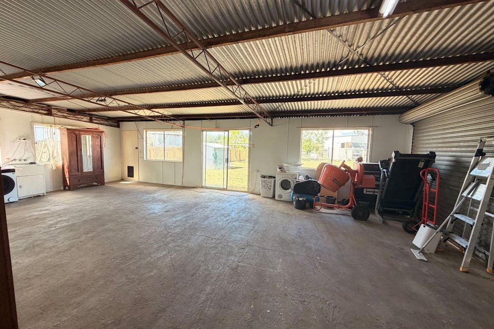 3 McQueen Street, Dalby, QLD, 4405 - Image 8