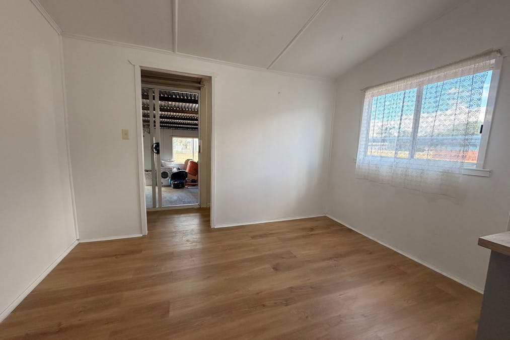 3 McQueen Street, Dalby, QLD, 4405 - Image 4