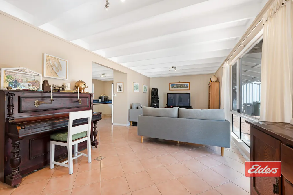 2 Leicester Close, Deepdale, WA, 6532 - Image 7