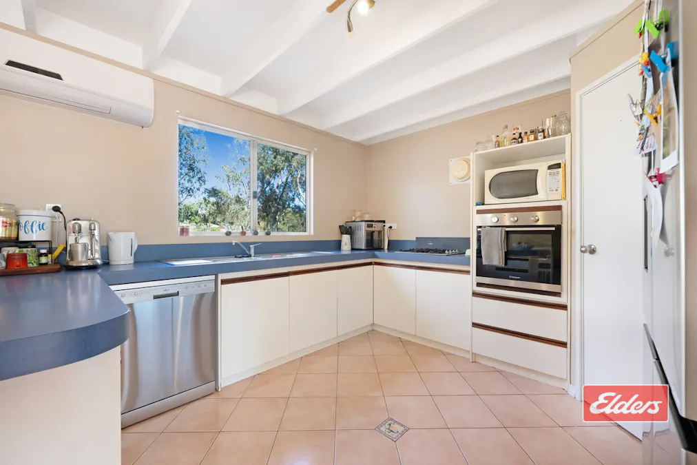 2 Leicester Close, Deepdale, WA, 6532 - Image 9