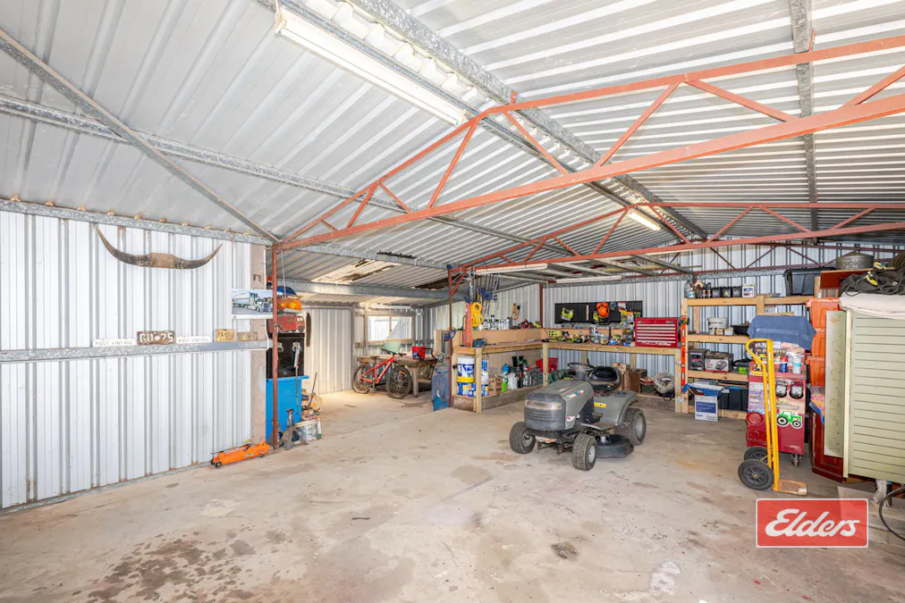 2 Leicester Close, Deepdale, WA, 6532 - Image 29