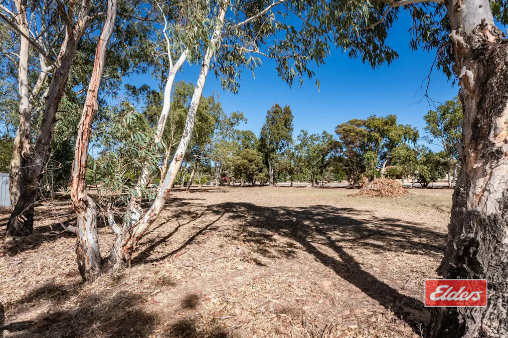 2 Leicester Close, Deepdale, WA, 6532 - Image 28