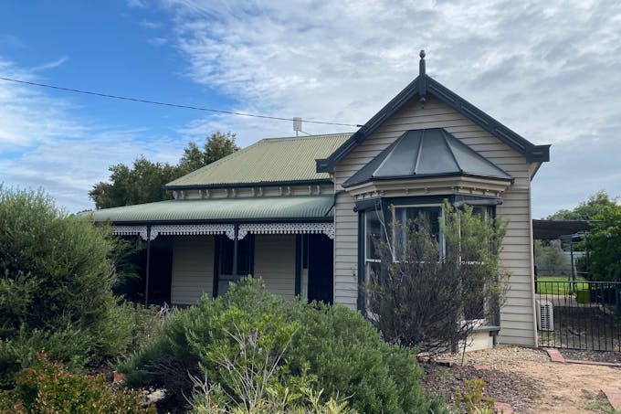 16 Craig Avenue, Warracknabeal, VIC, 3393 - Image 1