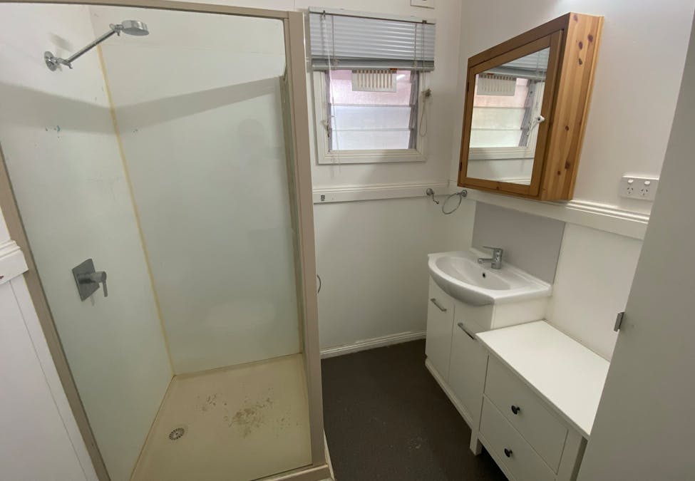 16 Craig Avenue, Warracknabeal, VIC, 3393 - Image 7