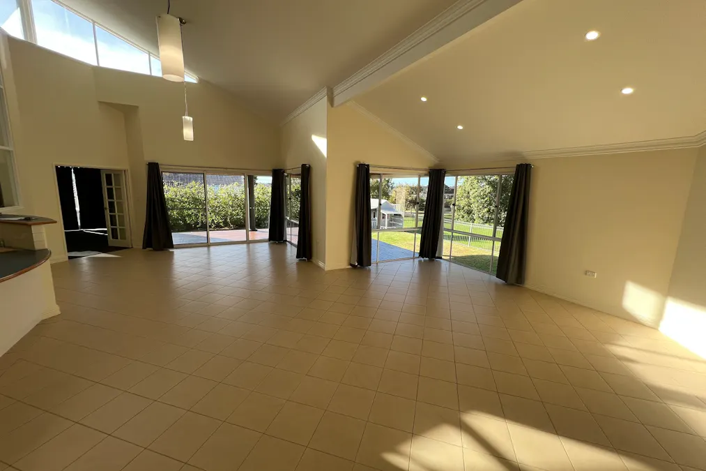 24 Sydney Hall Way, Narrogin, WA, 6312 - Image 3