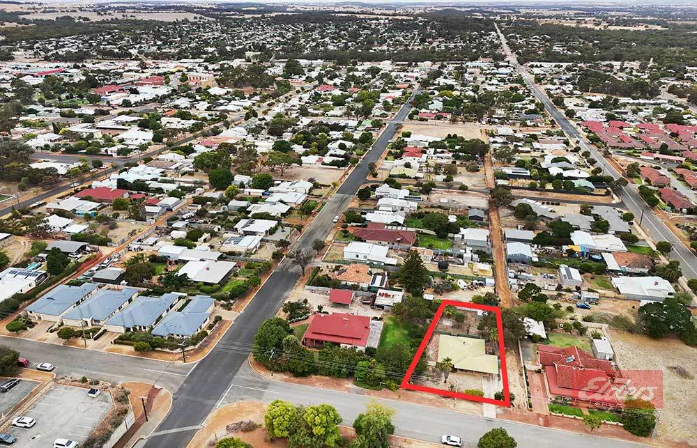 17 Floreat Street, Narrogin, WA, 6312 - Image 31