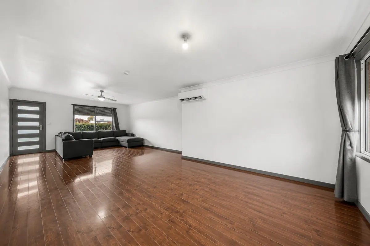 6 Salter Drive — photo 4 of 13