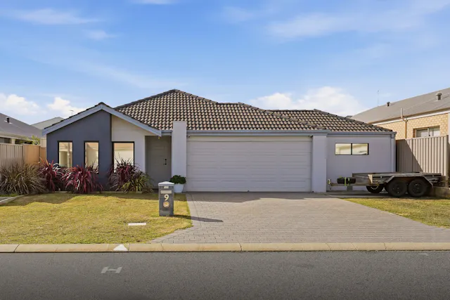 9 Sienna Grove — photo from Elders Real Estate Rockingham & Baldivis