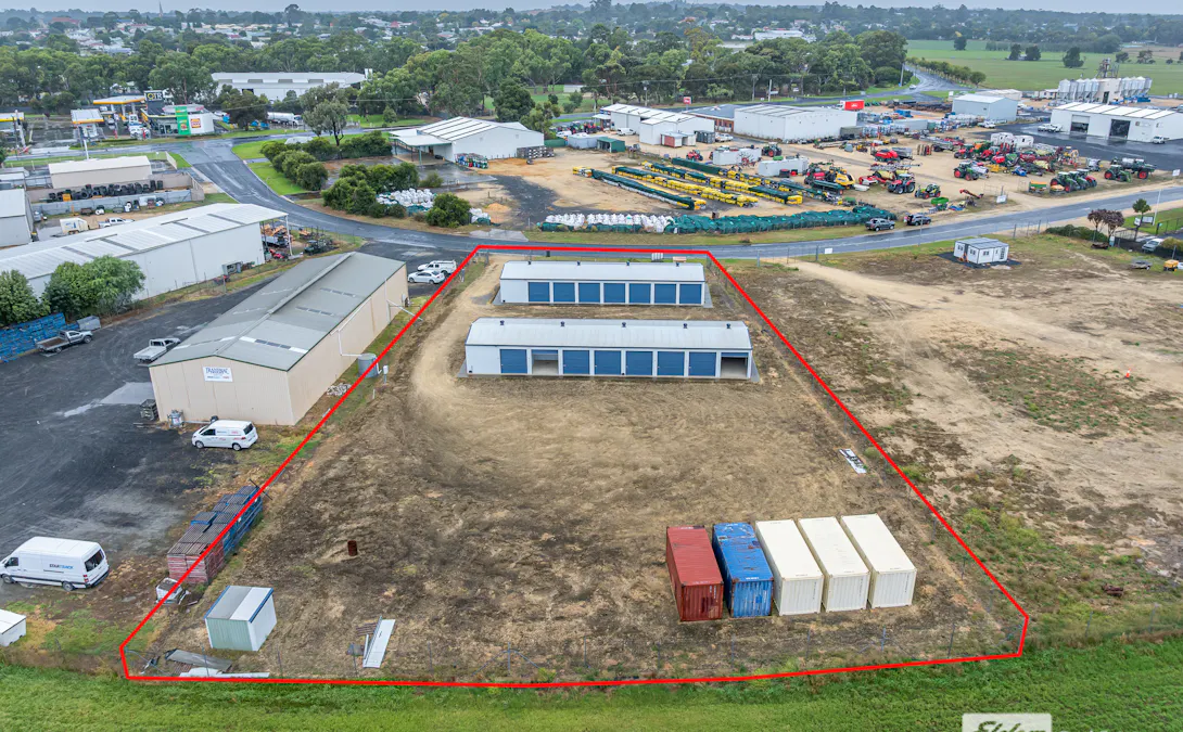 10 Brighton Drive, Naracoorte, SA, 5271 - Image 2