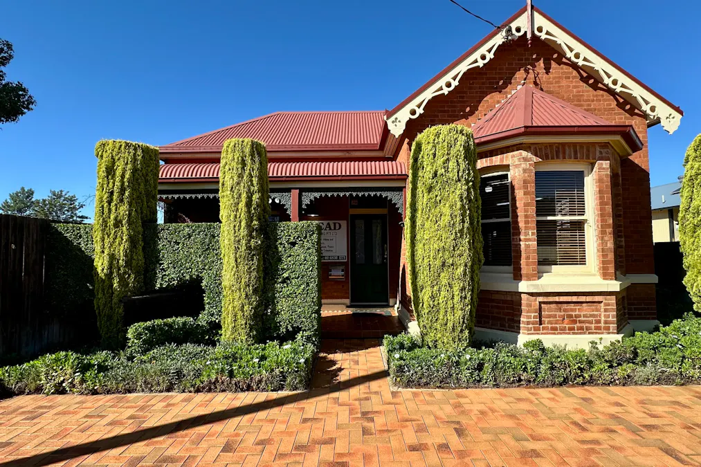 24 Becker Street, Cobar, NSW, 2835 - Image 1