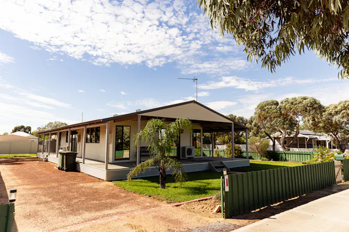 15 Westral Street, Bruce Rock, WA, 6418 - Image 1