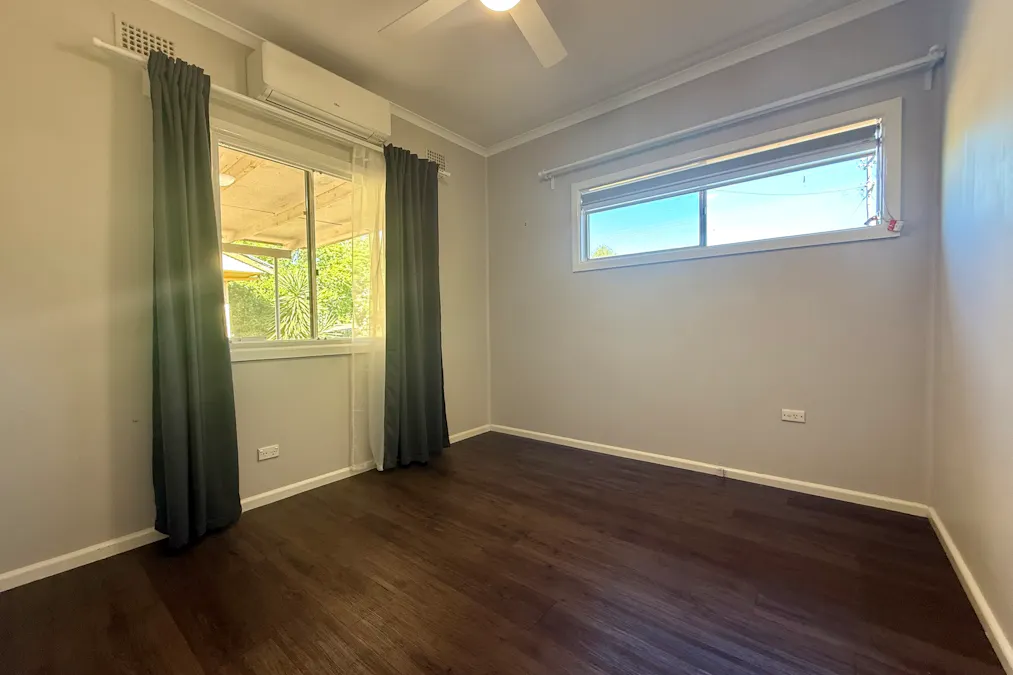 33 Lorking Street, Parkes, NSW, 2870 - Image 2