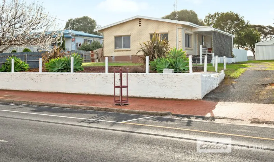 52 Agnes Street, Kingston Se, SA, 5275 - Image 1