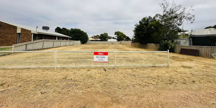 16 Solomon Street, Merredin, WA, 6415 - Image 1