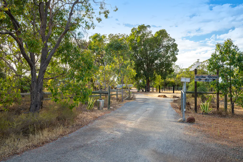363 Meadowbrook Ramble, Bullsbrook, WA, 6084 - Image 33