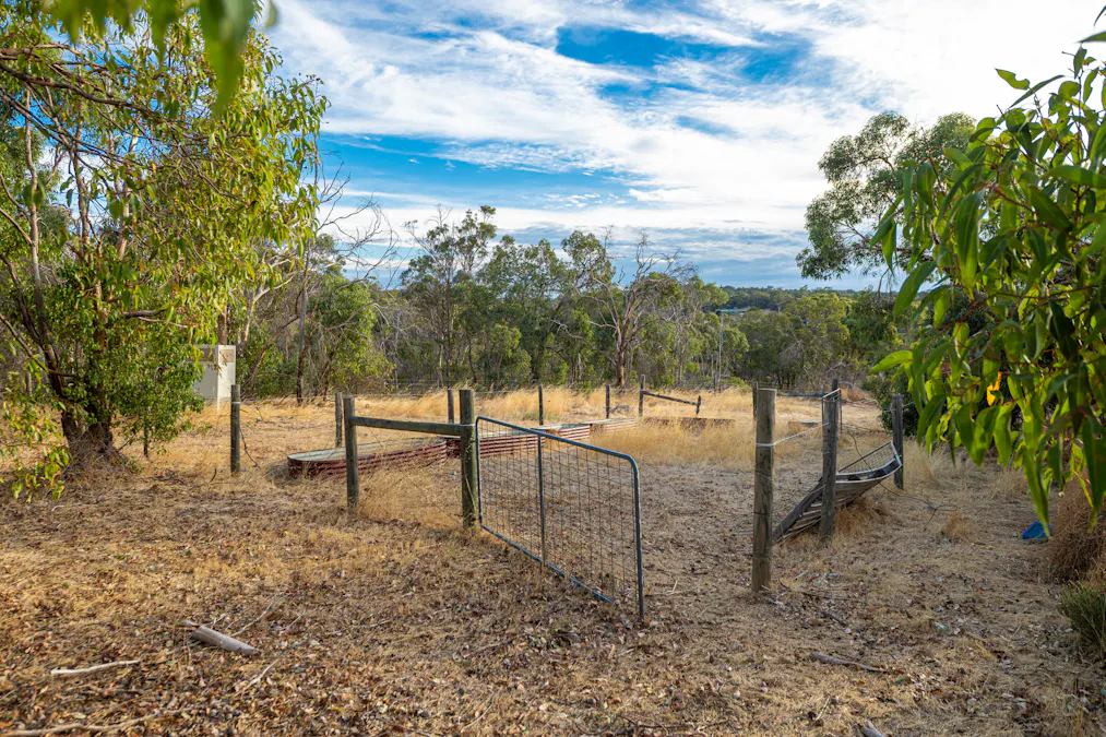 363 Meadowbrook Ramble, Bullsbrook, WA, 6084 - Image 28