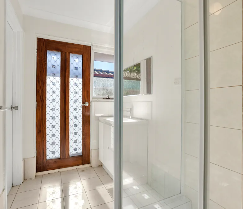 7 Lynda Crescent, Cooloongup, WA, 6168 - Image 10