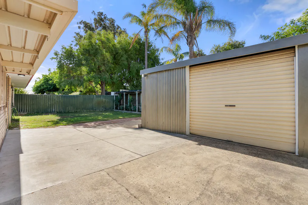 7 Lynda Crescent, Cooloongup, WA, 6168 - Image 19