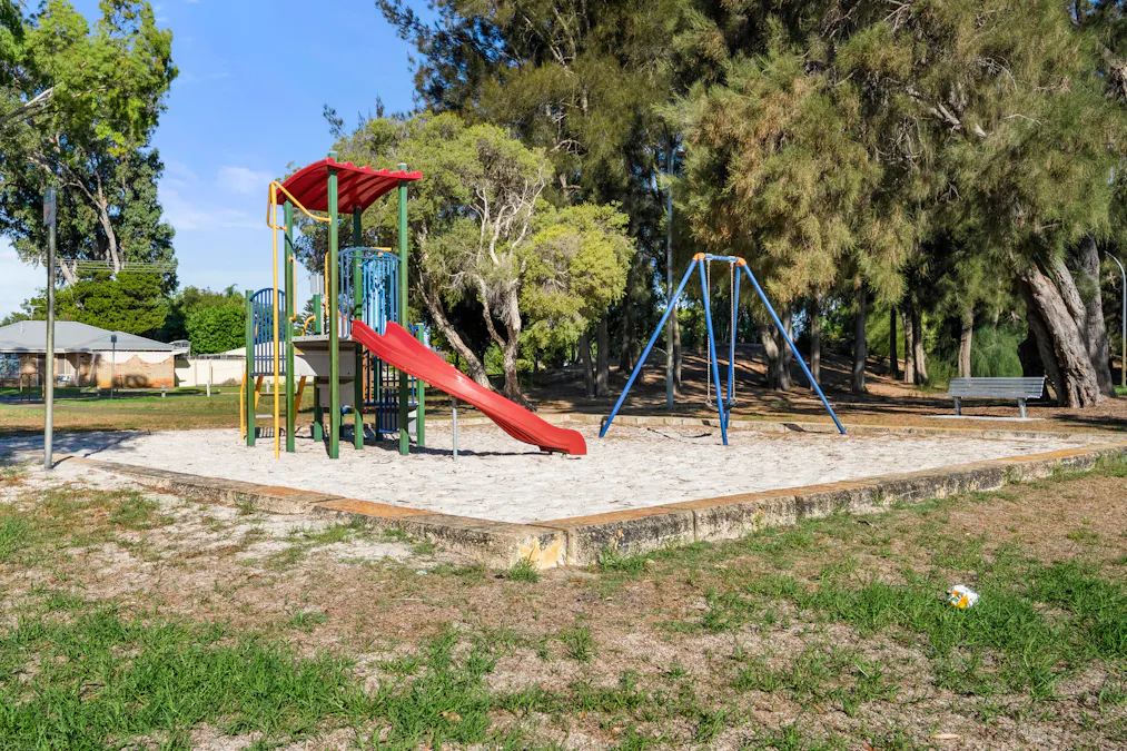 7 Lynda Crescent, Cooloongup, WA, 6168 - Image 25