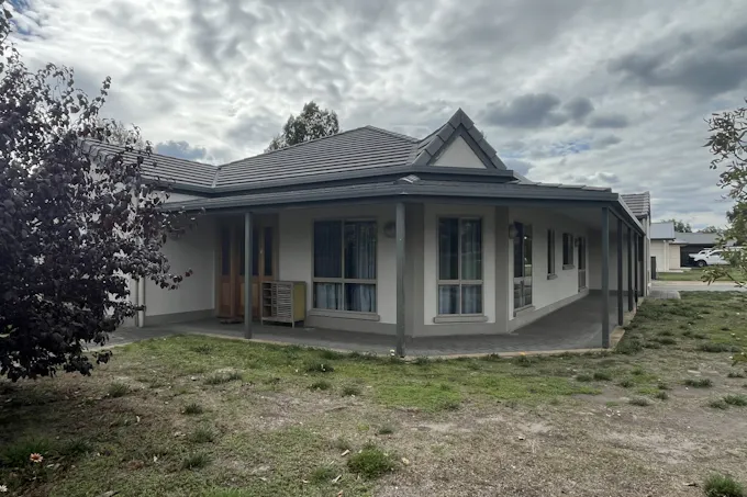 21 Fordham Avenue, Naracoorte, SA, 5271 - Image 1