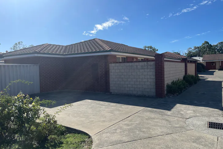 2/10 Nuytsia Avenue, Carey Park, WA, 6230