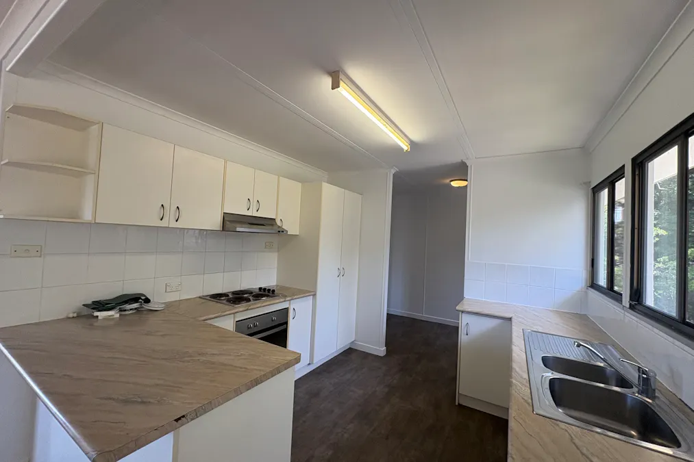 20 Yaralla Street, Barney Point, QLD, 4680 - Image 2