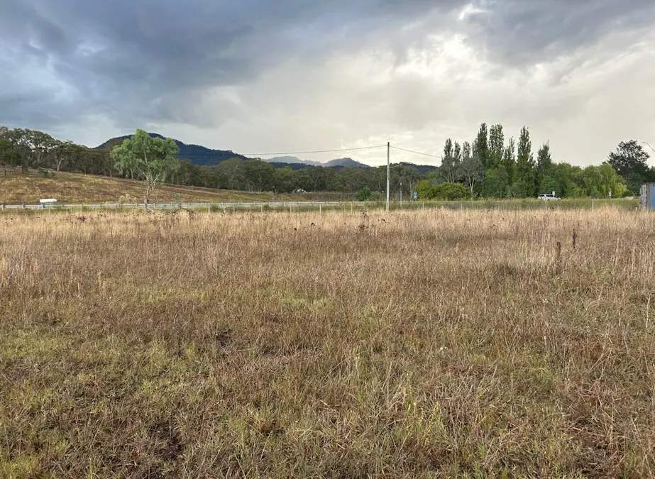 2/Surrey Street, Blandford, NSW, 2338 - Image 4