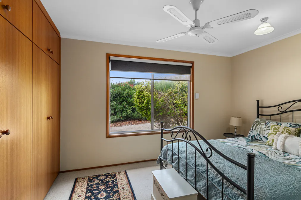 1/51 Victoria Road, Clare, SA, 5453 - Image 11