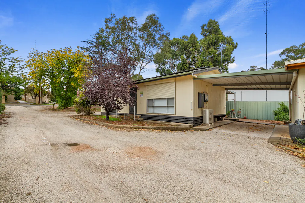 1/51 Victoria Road, Clare, SA, 5453 - Image 17