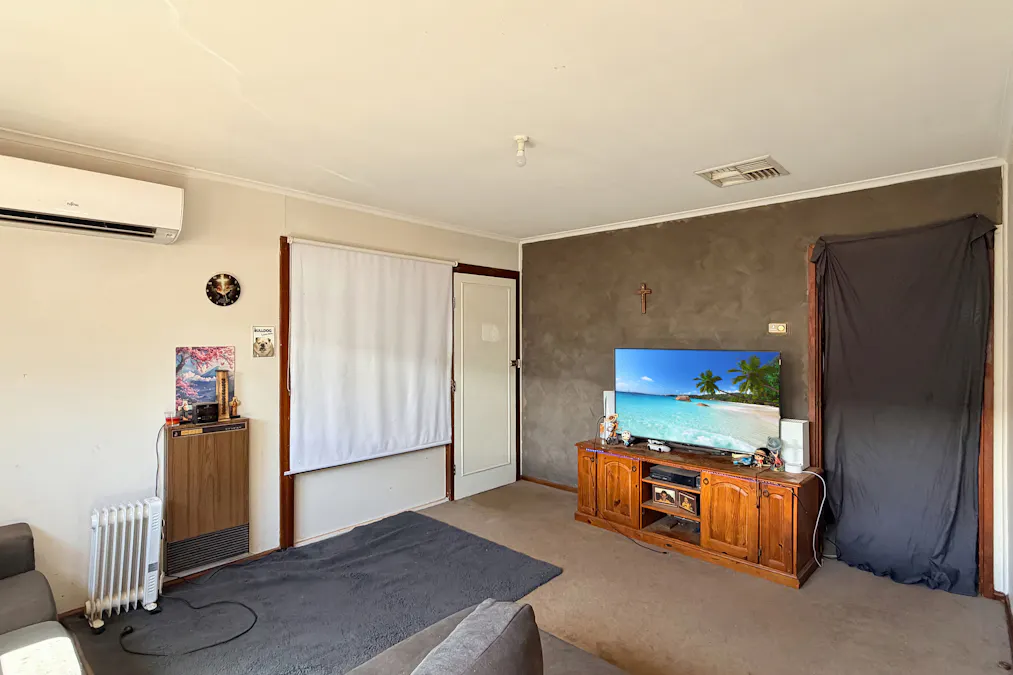 35 Morrison Street, Cobar, NSW, 2835 - Image 2