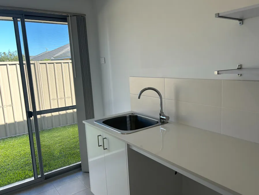 10 Matara Street, Dalyellup, WA, 6230 - Image 9