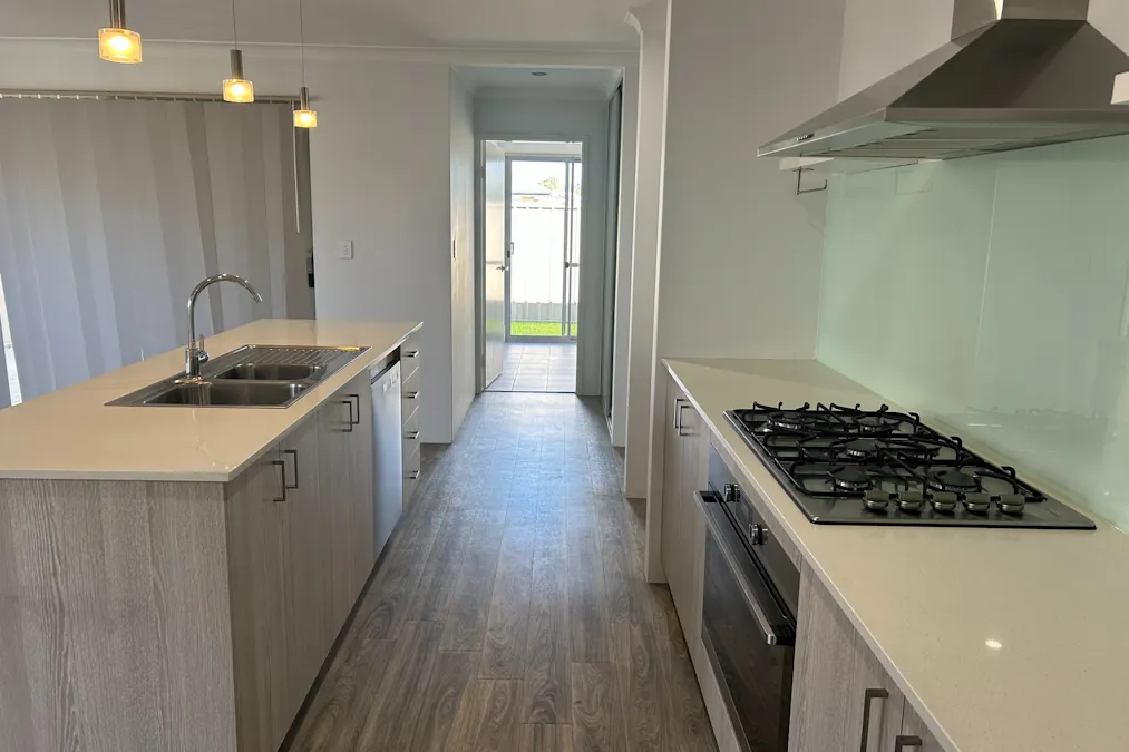 10 Matara Street, Dalyellup, WA, 6230 - Image 2