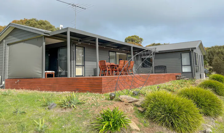 18 Dolphin Way, Penneshaw, SA, 5222 - Image 1