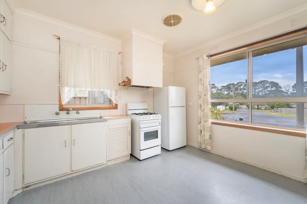 3 Noske Court, Hamilton, VIC, 3300 - Image 2