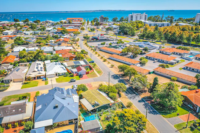 17 Ray Street, Rockingham, WA, 6168 - Image 1