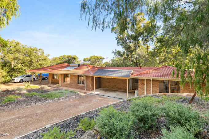 9 Leeward Road, Leschenault, WA, 6233 - Image 1