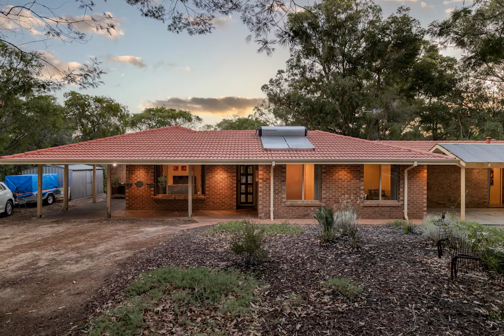 9 Leeward Road, Leschenault, WA, 6233 - Image 35