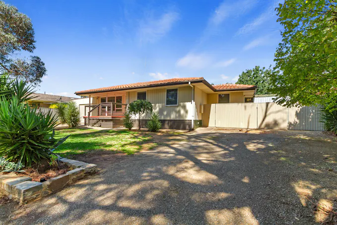 26 Phoenix Avenue, Clare, SA, 5453 - Image 1