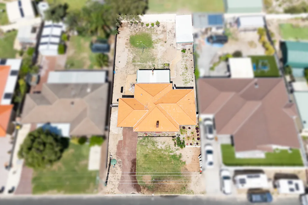 3 Swiftshire Road, Madora Bay, WA, 6210 - Image 31