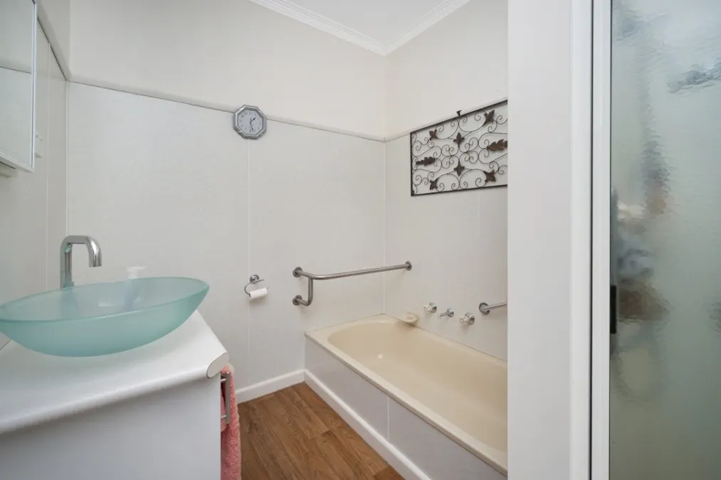 12 Goldsmith Street, Hamilton, VIC, 3300 - Image 7