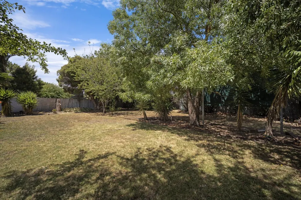 12 Goldsmith Street, Hamilton, VIC, 3300 - Image 8
