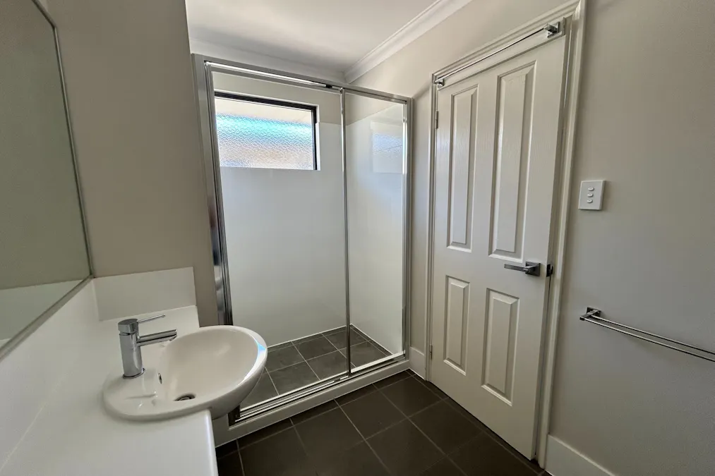 2/17 Hayward Street, South Bunbury, WA, 6230 - Image 8