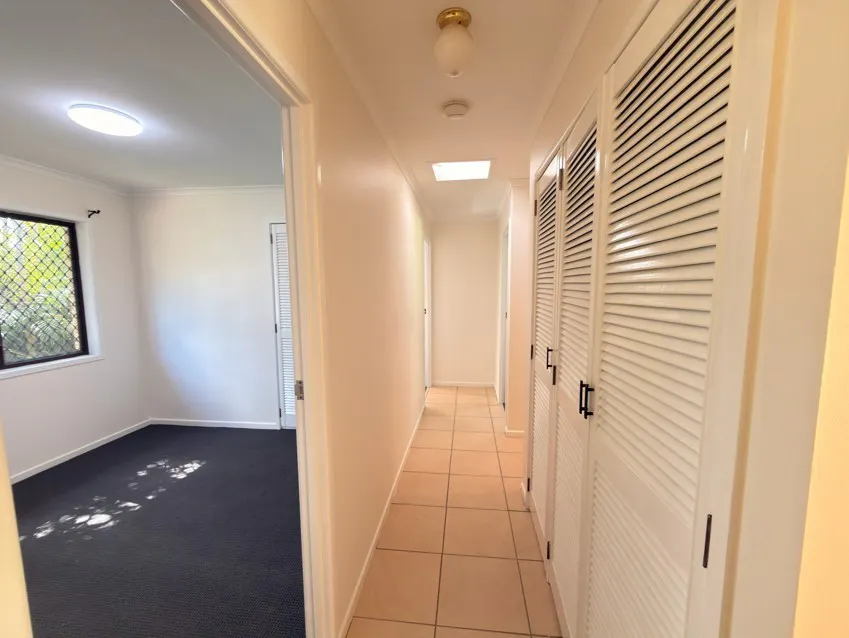 17 McInnerney , Collingwood Park, QLD, 4301 - Image 7