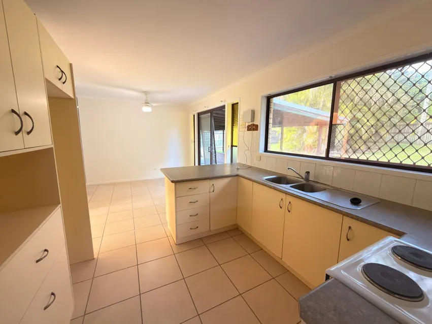 17 McInnerney , Collingwood Park, QLD, 4301 - Image 6